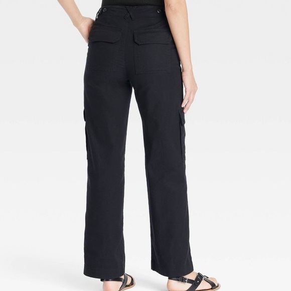 Universal Thread Mid-rise Cargo Pants - Picture 2 of 3